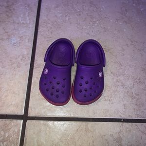 Girls crocs size 5